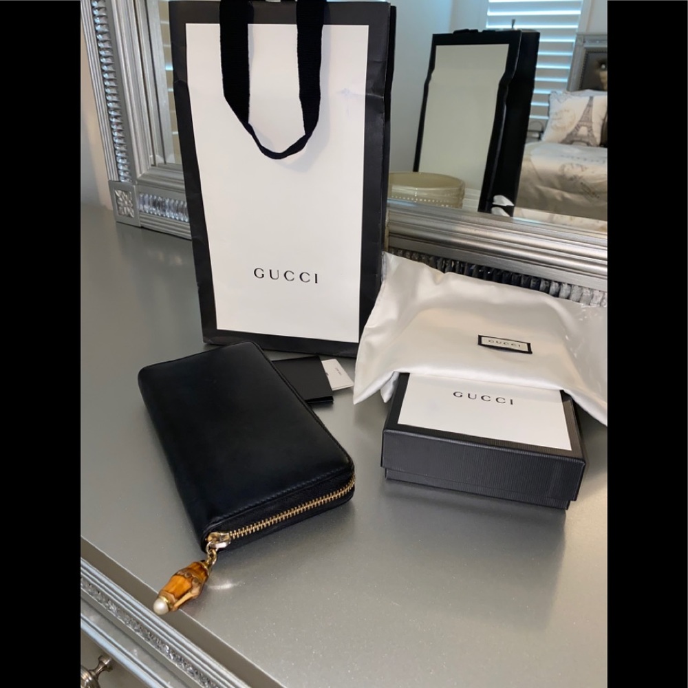 Long Women Gucci Wallet NOT FOR SALE